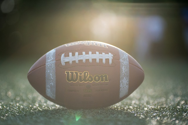 英超公布改善VAR的6点计划，并敦促教练和球员停止批评VAR.